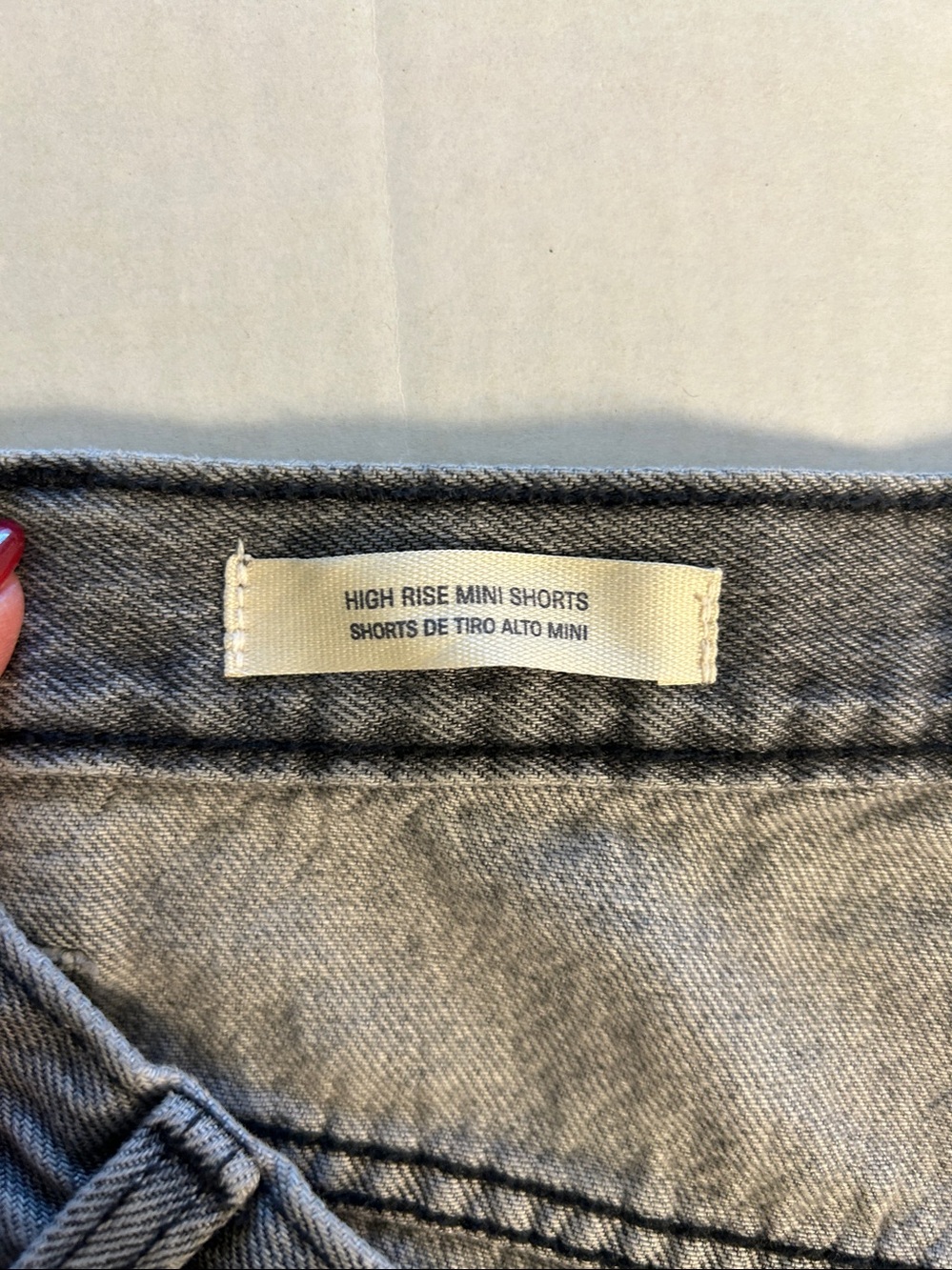 Universal Thread Grey Wash Distressed Button Fly Mini Cut Off Denim Short Sz 16 - Picture 7 of 13